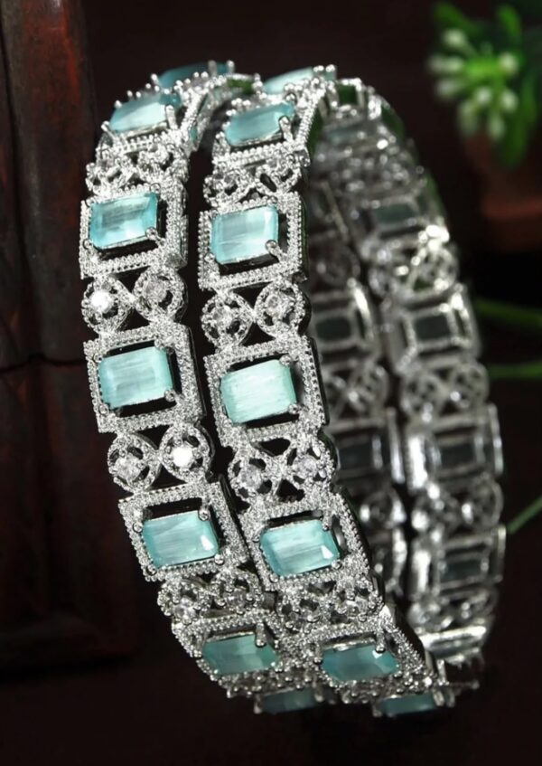 Ad bangle