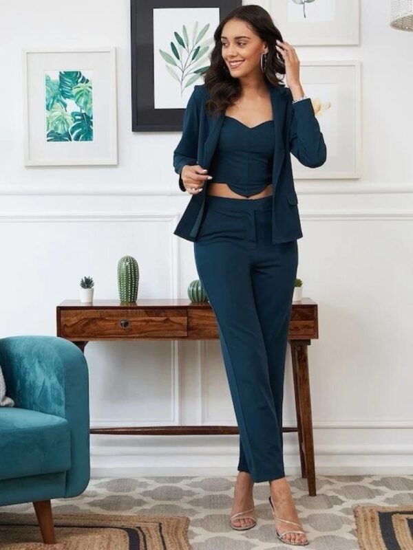 Women Solid 3-Piece Co-Ord Set with Cropped Top, Trousers & Blazer